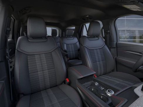 New 2026 Ford Explorer ST-Line w/ ST-Line Street Pack image 13