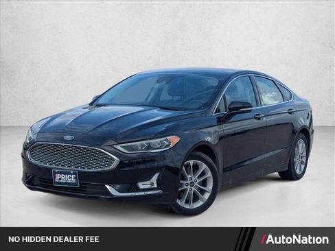 Used 2019 Ford Fusion Energi Titanium FWD image 1