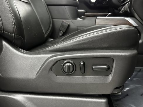 Used 2019 GMC Sierra 1500 SLT w/ SLT Premium Plus Package image 36