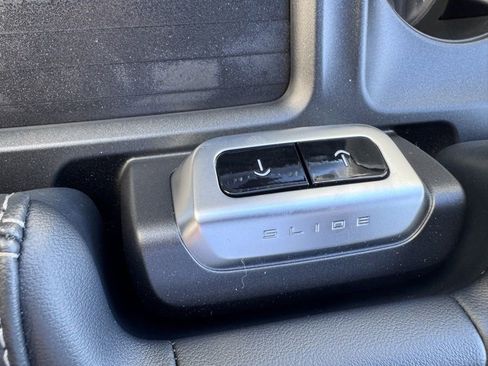 New 2026 Ford Expedition Platinum w/ Stealth Performance Package AWD/4WD image 16