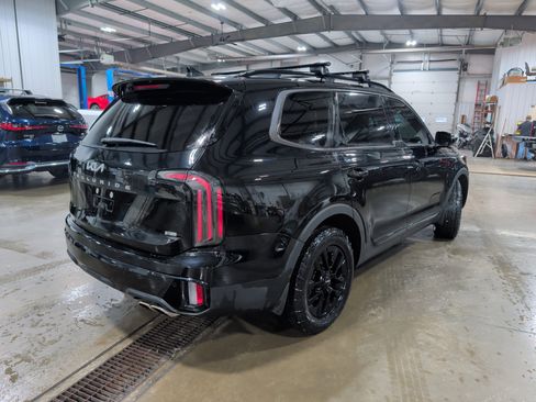 Used 2024 Kia Telluride SX Prestige X-Pro image 3
