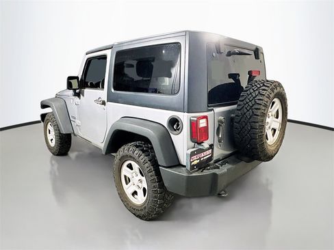 Used 2016 Jeep Wrangler Sport image 37