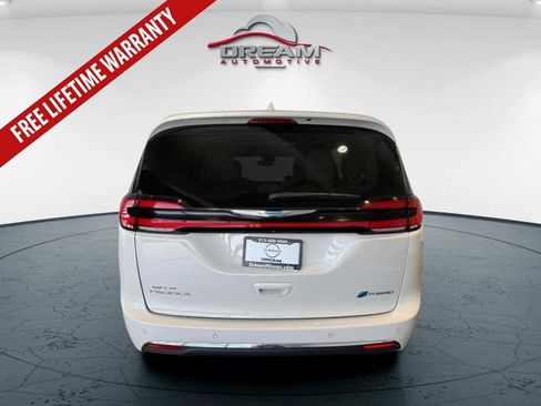Used 2021 Chrysler Pacifica Limited w/ Premium & Safety Sphere Group FWD image 26