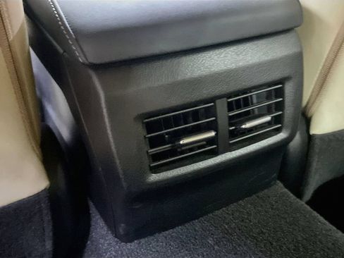 Used 2016 Lexus IS 200t RWD image 24