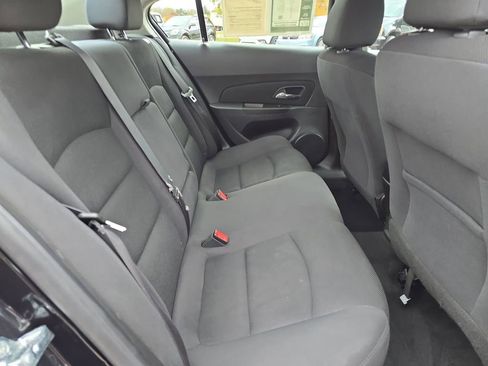 Used 2015 Chevrolet Cruze LT image 30