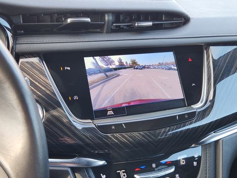 Used 2023 Cadillac XT6 Premium Luxury image 21