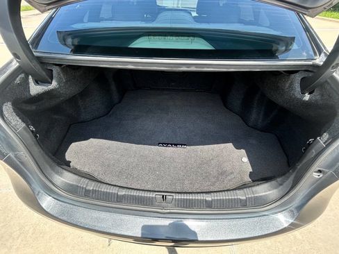 Used 2014 Toyota Avalon XLE Premium FWD image 11