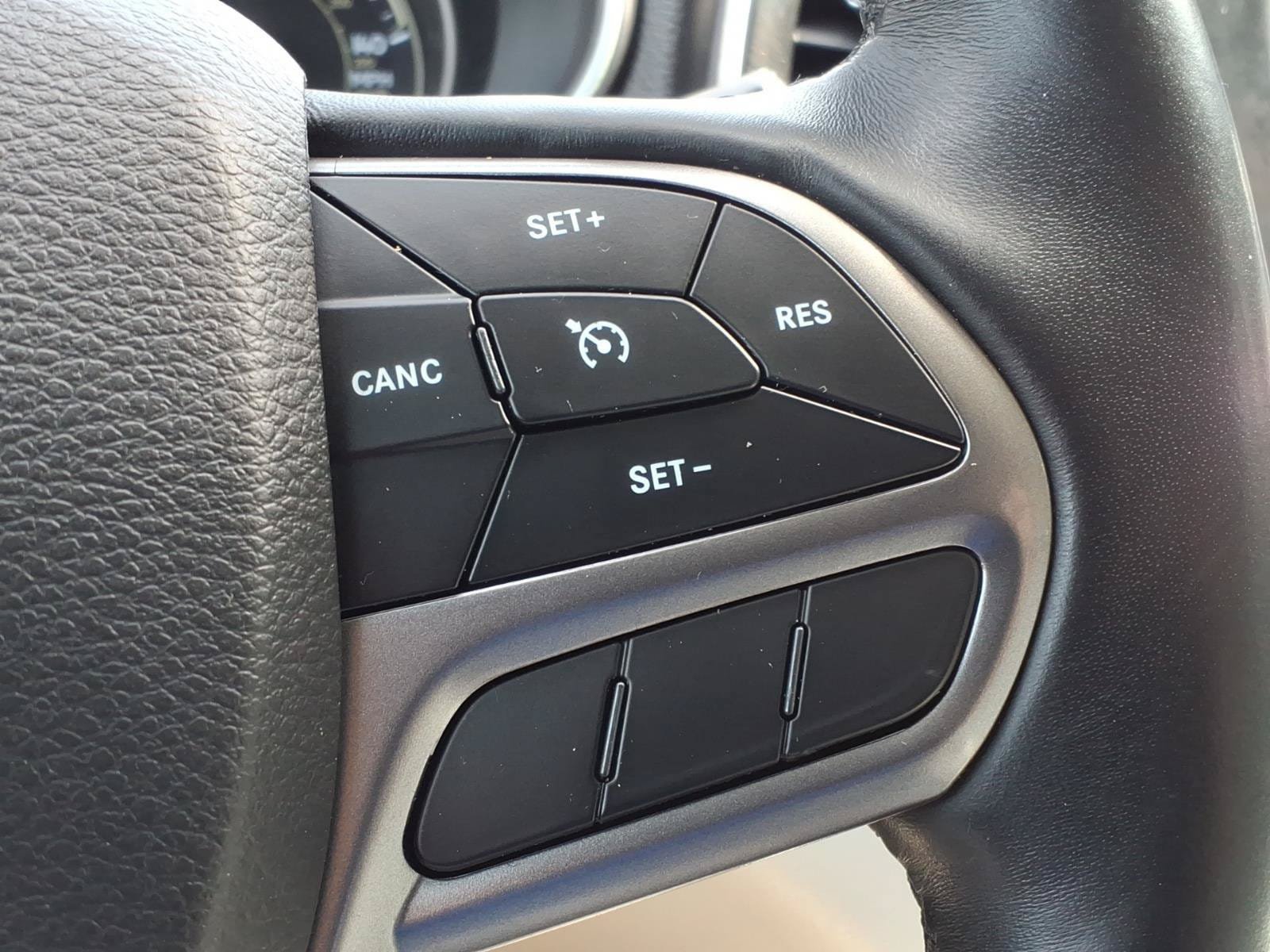 Certified 2019 Jeep Cherokee Limited FWD image 19