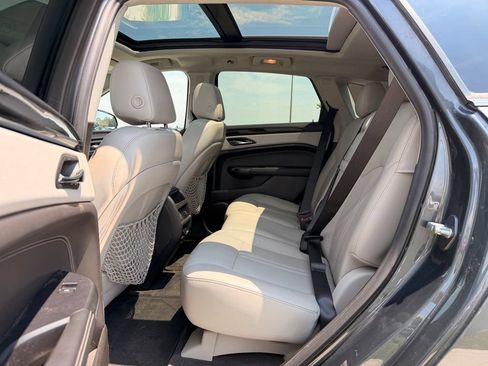 Used 2013 Cadillac SRX Luxury w/ Driver Awareness Package FWD image 4
