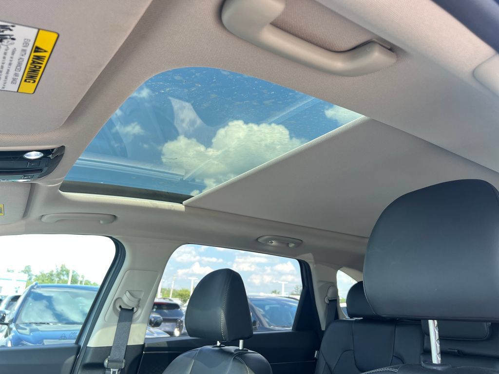 Certified 2024 Kia Sorento S w/ Panoramic Sunroof Package FWD image 27