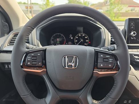 New 2026 Honda Odyssey EX-L image 10