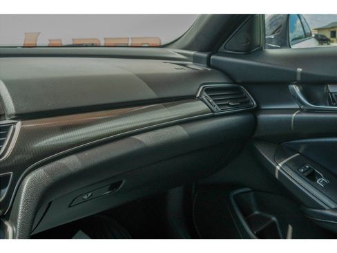Used 2022 Honda Accord Sport image 19