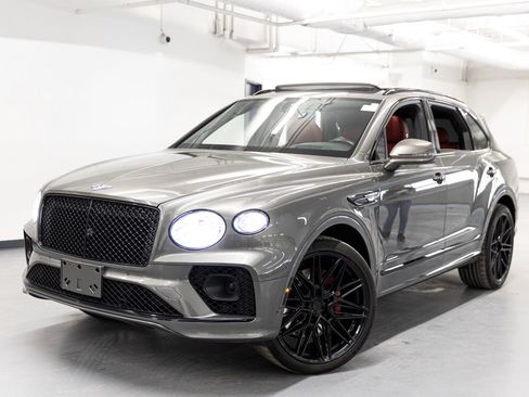 Used 2021 Bentley Bentayga image 27