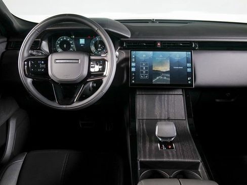 New 2026 Land Rover Range Rover Velar Dynamic SE image 10