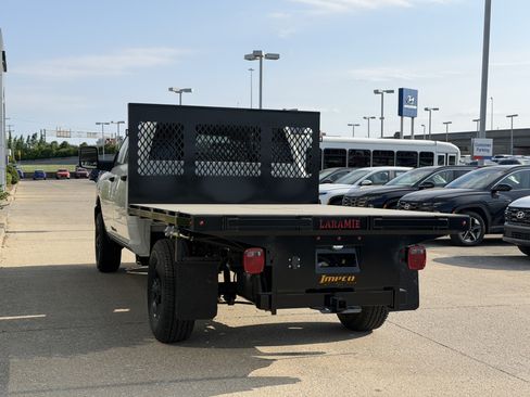New 2026 RAM 3500 Tradesman AWD/4WD image 7
