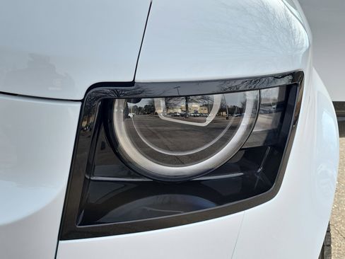 New 2026 Land Rover Defender 110 X-Dynamic SE image 31