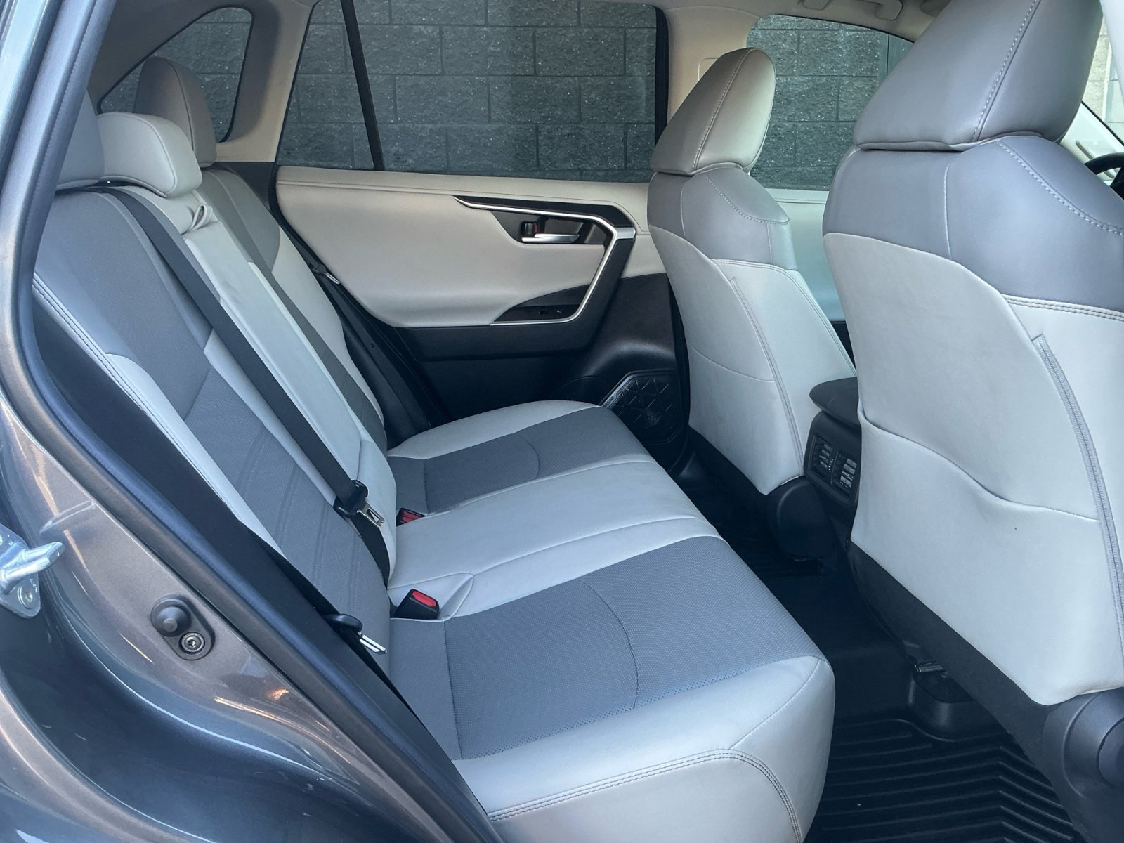 Certified 2021 Toyota RAV4 Limited FWD image 18