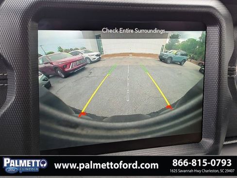 Used 2022 Jeep Wrangler Unlimited Sahara w/ Cold Weather Group AWD/4WD image 19