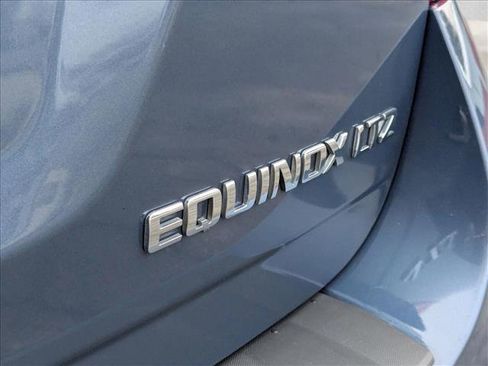 Used 2011 Chevrolet Equinox LTZ image 6