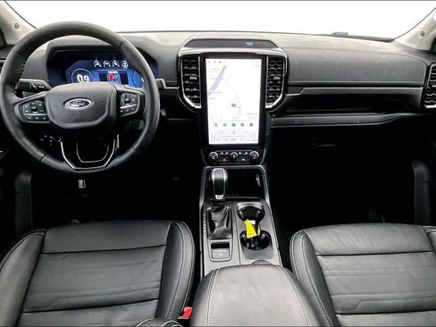 Used 2025 Ford Ranger Lariat w/ Trailer Tow Package image 21