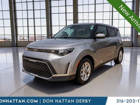 Used 2023 Kia Soul LX w/ LX Technology Package FWD image 29
