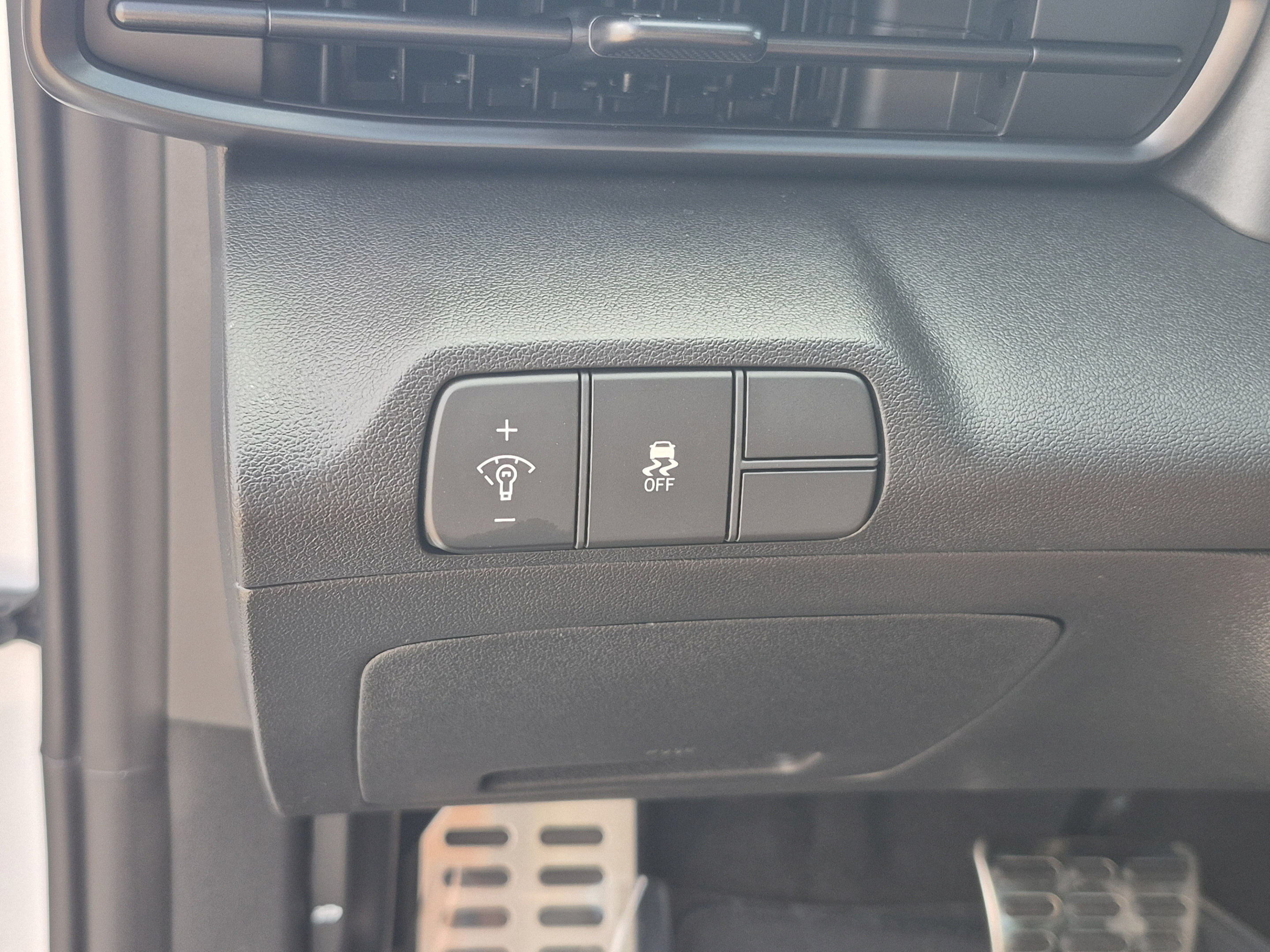 New 2026 Hyundai Elantra SEL Sport FWD image 27