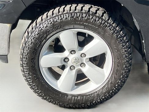 Used 2019 RAM 1500 Tradesman w/ Popular Equipment Group image 28