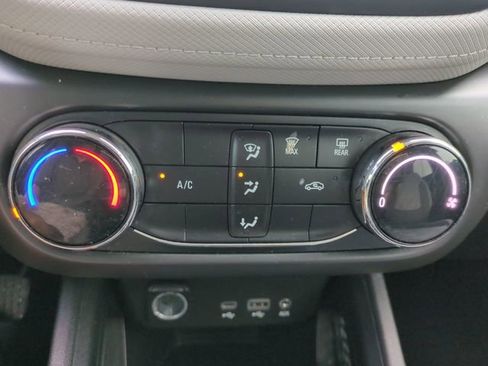 Certified 2021 Chevrolet TrailBlazer LS FWD image 26