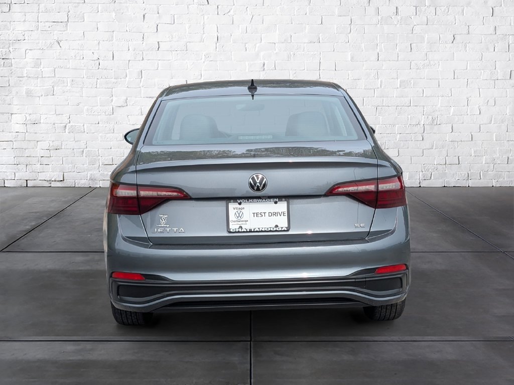 Used 2024 Volkswagen Jetta SE FWD image 6