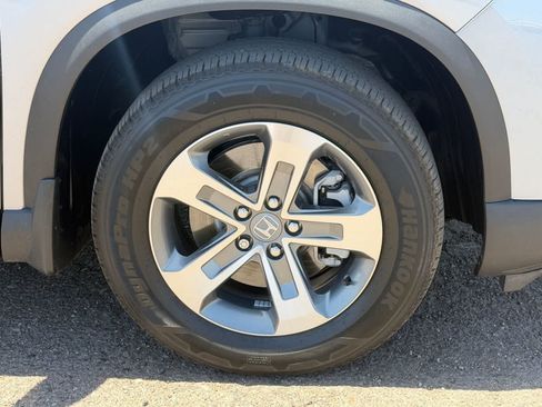 Used 2024 Honda Pilot EX-L image 10