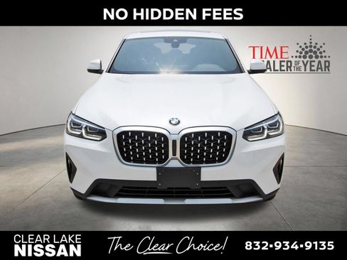 Used 2024 BMW X4 xDrive30i AWD/4WD image 2