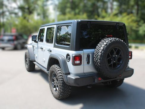 Used 2024 Jeep Wrangler Unlimited Sport AWD/4WD image 7