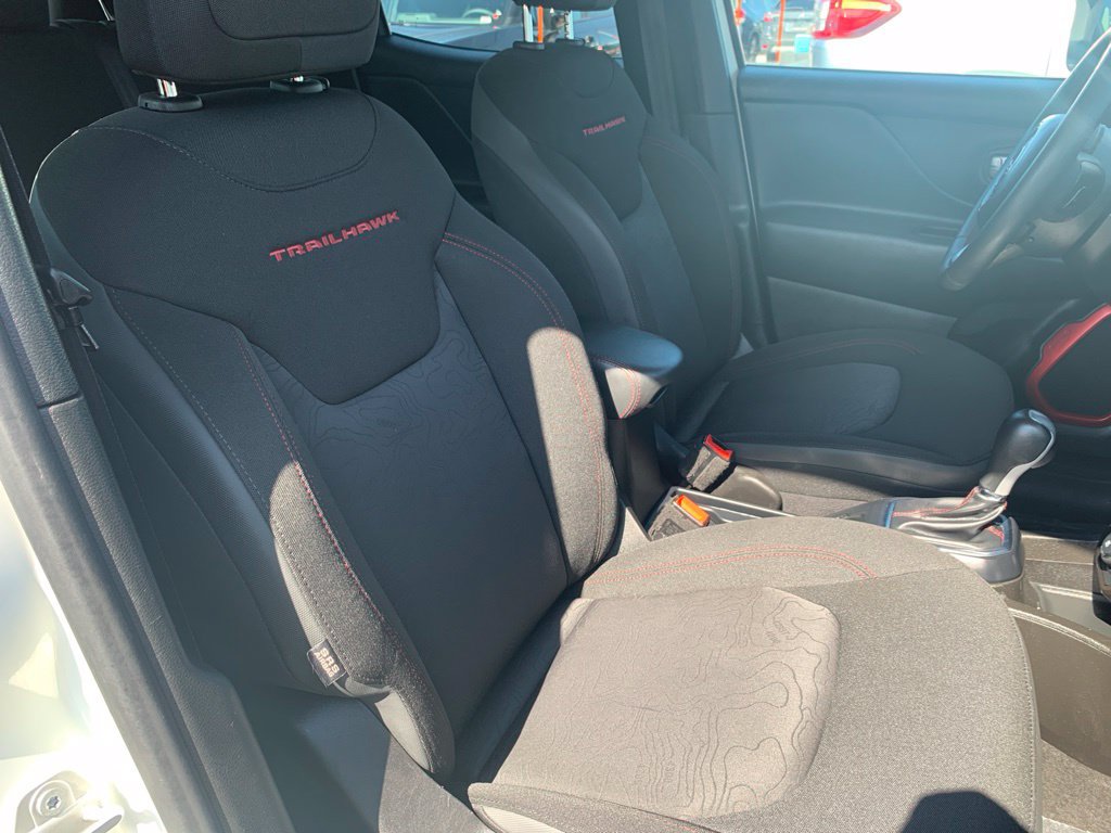 Used 2023 Jeep Renegade Trailhawk AWD/4WD image 22