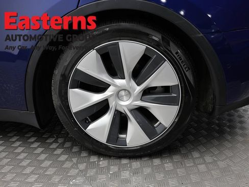 Used 2021 Tesla Model Y Long Range AWD/4WD image 8
