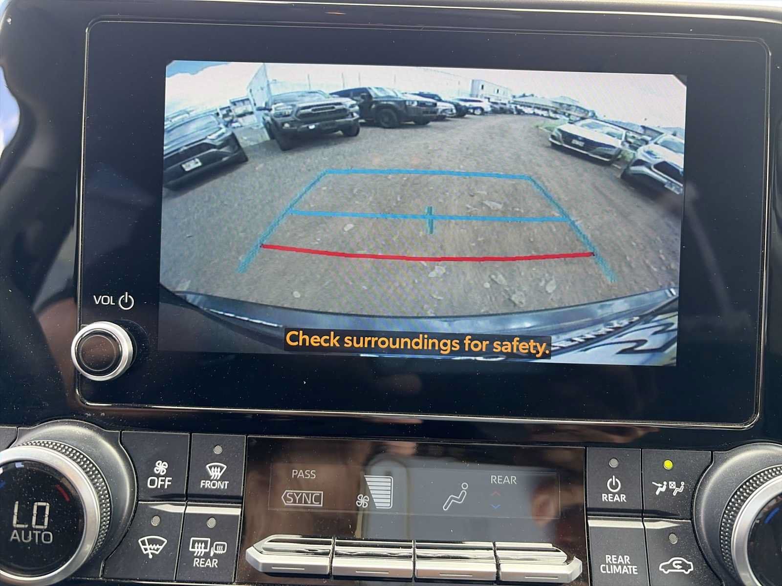 Used 2023 Toyota Highlander L FWD image 22