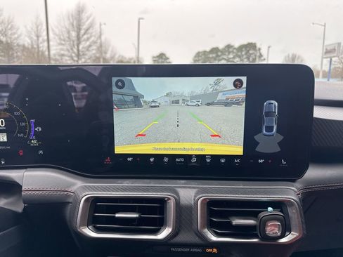 Used 2024 Ford Mustang Premium image 18