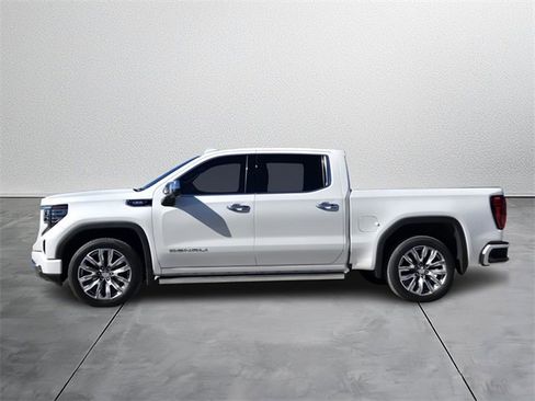 Used 2024 GMC Sierra 1500 Denali w/ Denali Reserve Package image 2