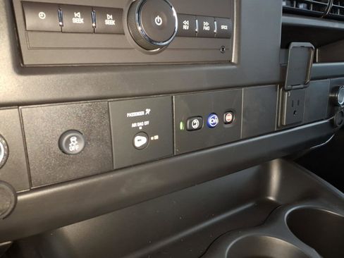 New 2025 GMC Savana 2500 w/ Driver Convenience Package RWD image 16