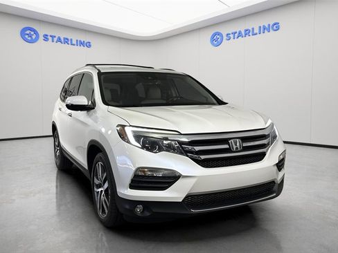 Used 2016 Honda Pilot Elite image 14