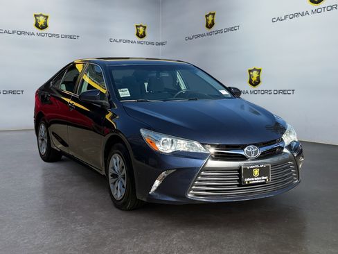 Used 2016 Toyota Camry LE image 7