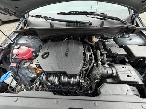 Used 2025 Kia Sportage LX FWD image 31