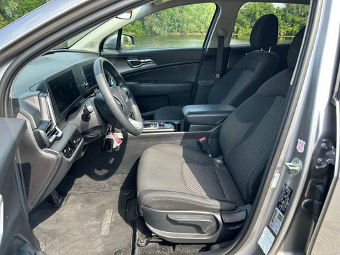 Used 2023 Kia Sportage LX FWD image 14