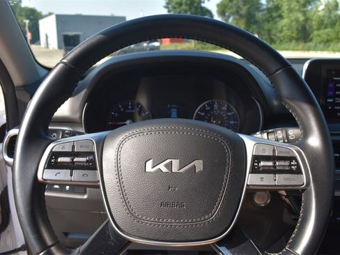 Used 2022 Kia Telluride LX image 28