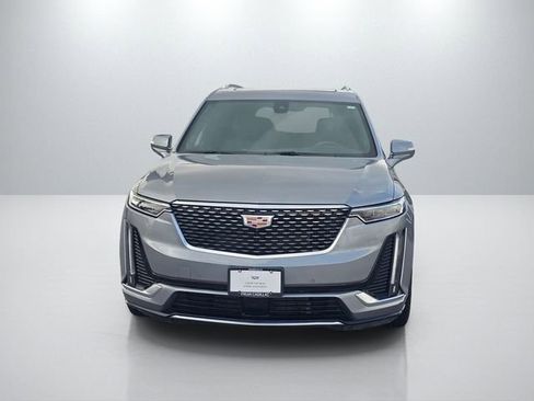Used 2024 Cadillac XT6 Premium Luxury w/ Technology Package FWD image 2