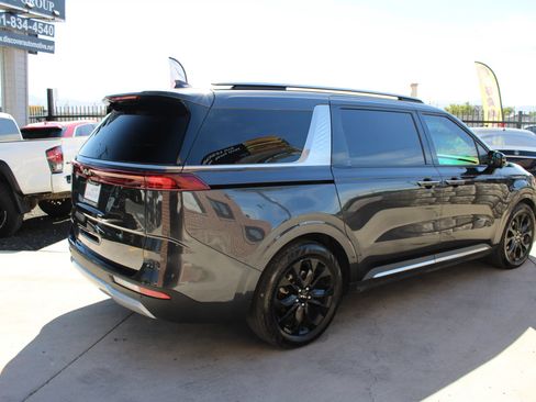 Used 2024 Kia Carnival SX FWD image 7