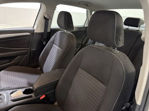 Used 2025 Volkswagen Jetta S FWD image 5