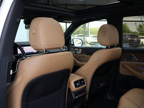 Used 2024 Mercedes-Benz GLE 350 4MATIC image 18