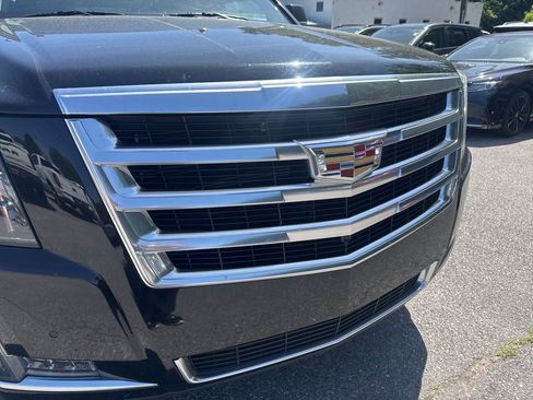 Used 2018 Cadillac Escalade 2WD image 8