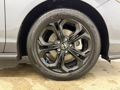 Certified 2025 Honda Accord SE image 12