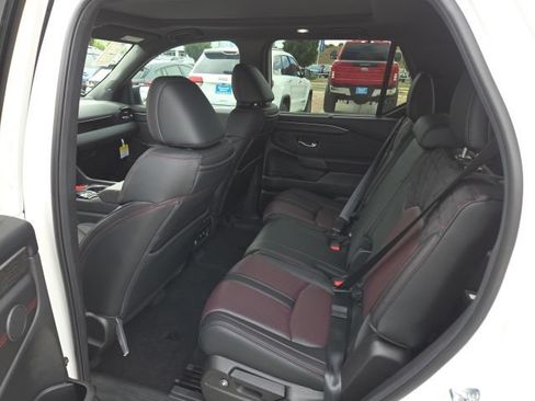 New 2026 Honda Pilot Black Edition image 8
